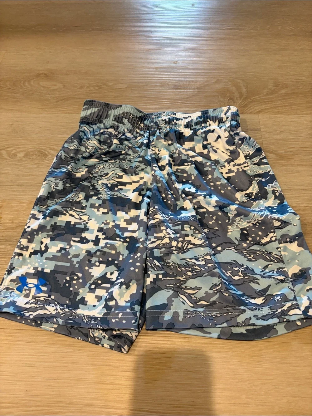 Under Armour two pairs